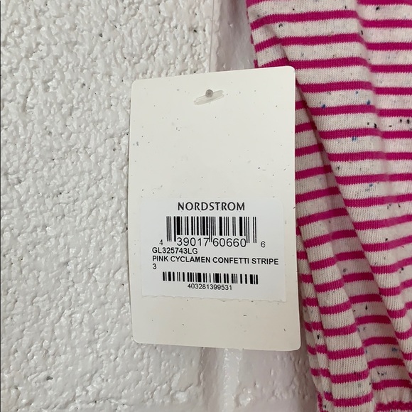 Hooded Dress - Picture 4 of 4